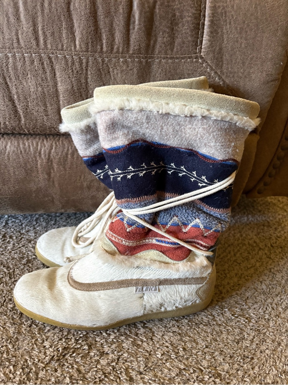 Vintage Italian Tecnica Après-Ski Fur Winter